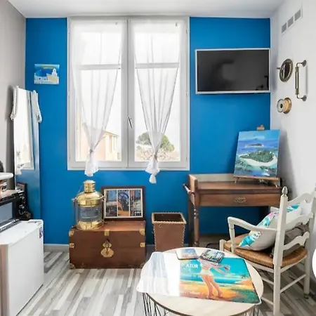 Maison De A L'ayguade Classee 3 Etoiles, Climatisee,3mn A Pied Et Restos ,5mn Aeroport, 10mn Gare Hyères